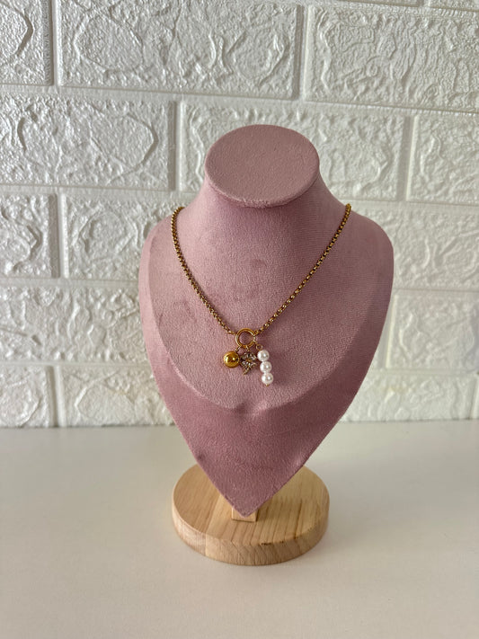 Pearl charms pendant