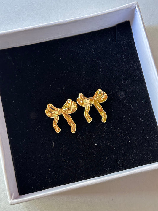 Bow earrings