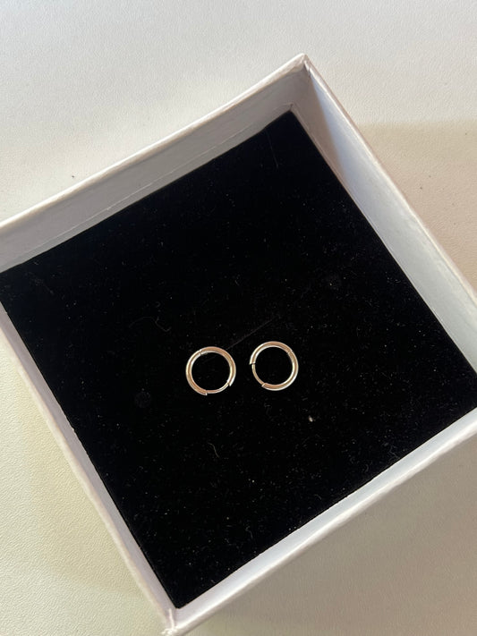 Mini silver hoops