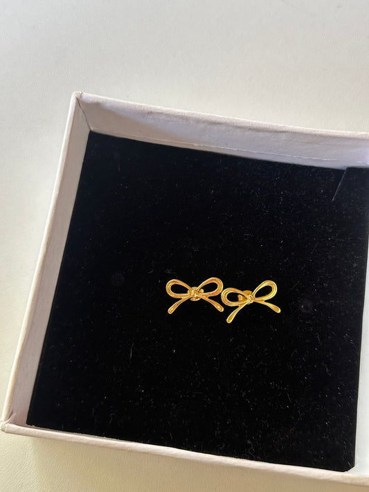 Bow earrings