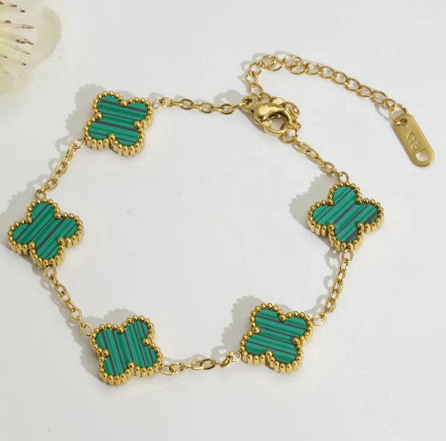 Green clover bracelet