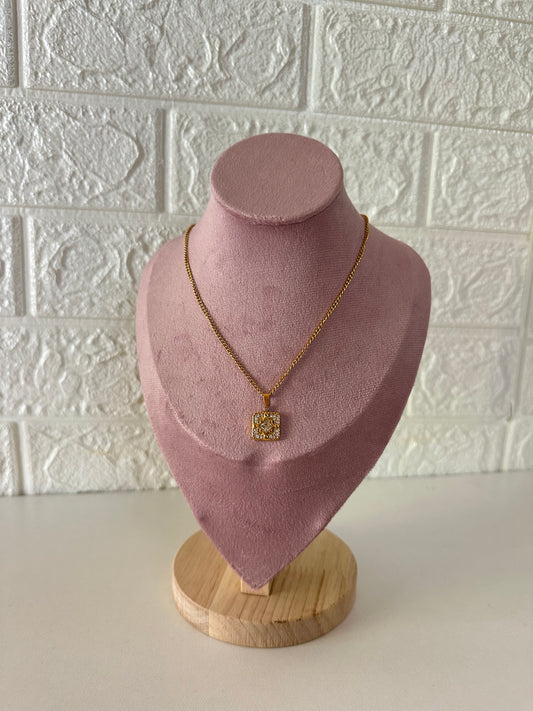 Leo pendant