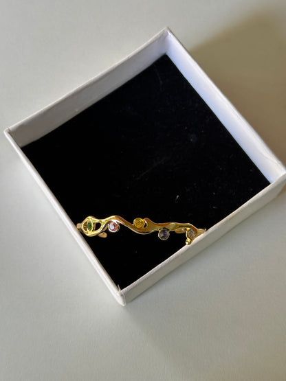 Multi stone open kada