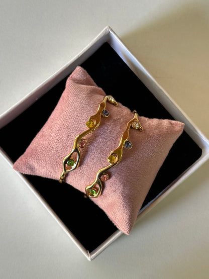 Multi stone open kada