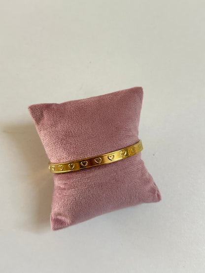 Heart lined kada