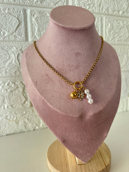 Pearl charms pendant