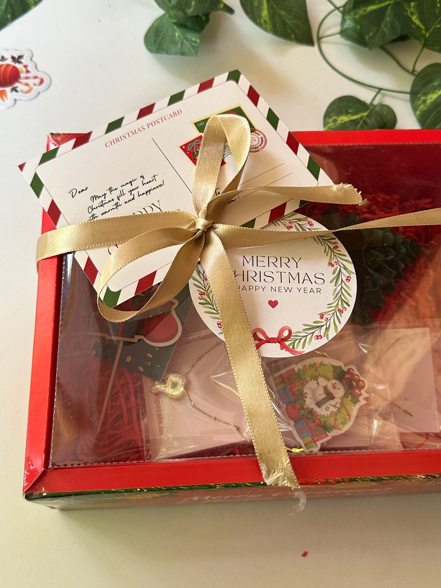 Christmas gift hamper (red)