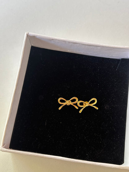 Bow earrings