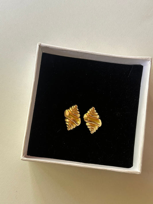 Croissant earrings