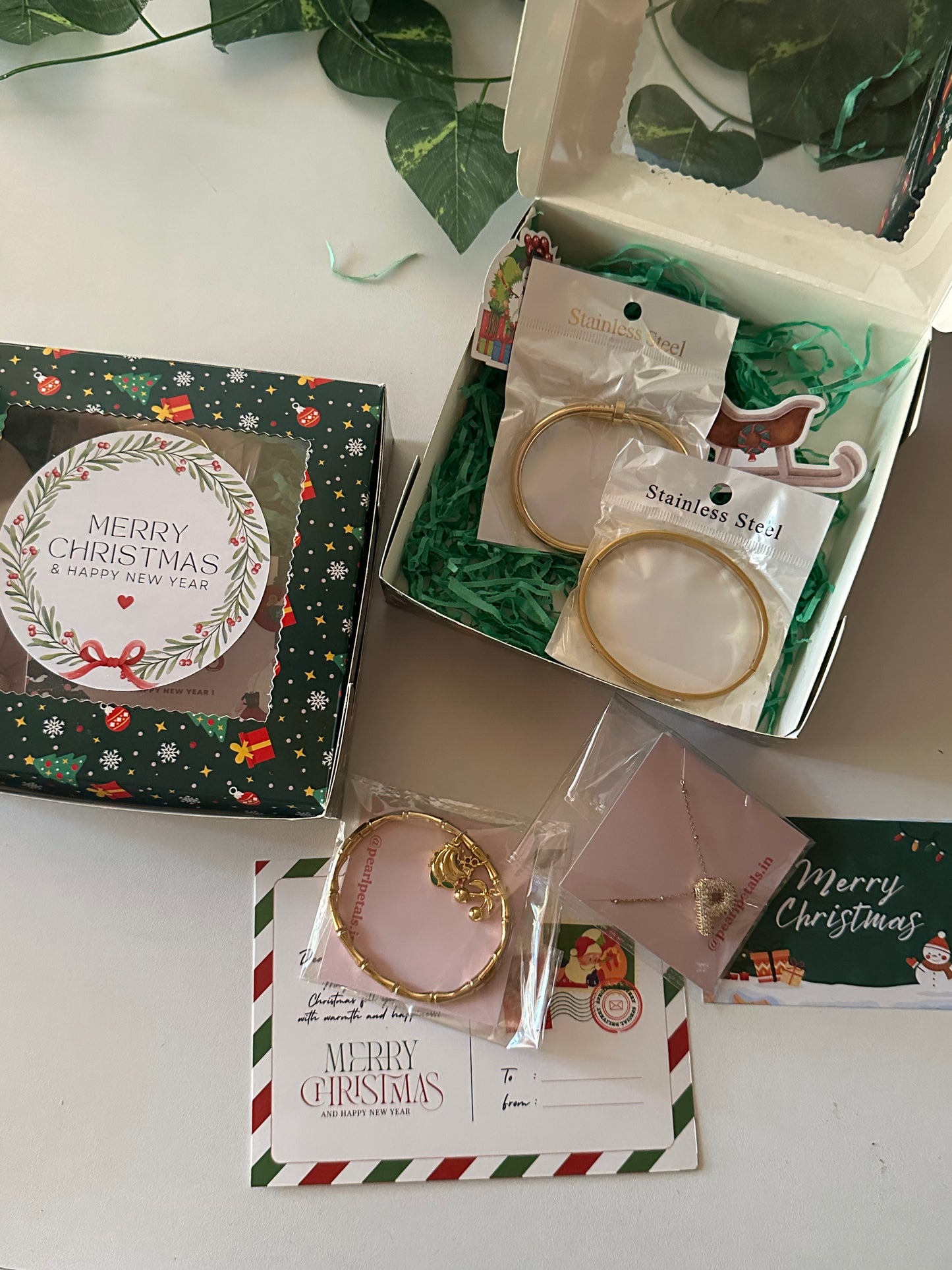 Christmas hamper (medium)